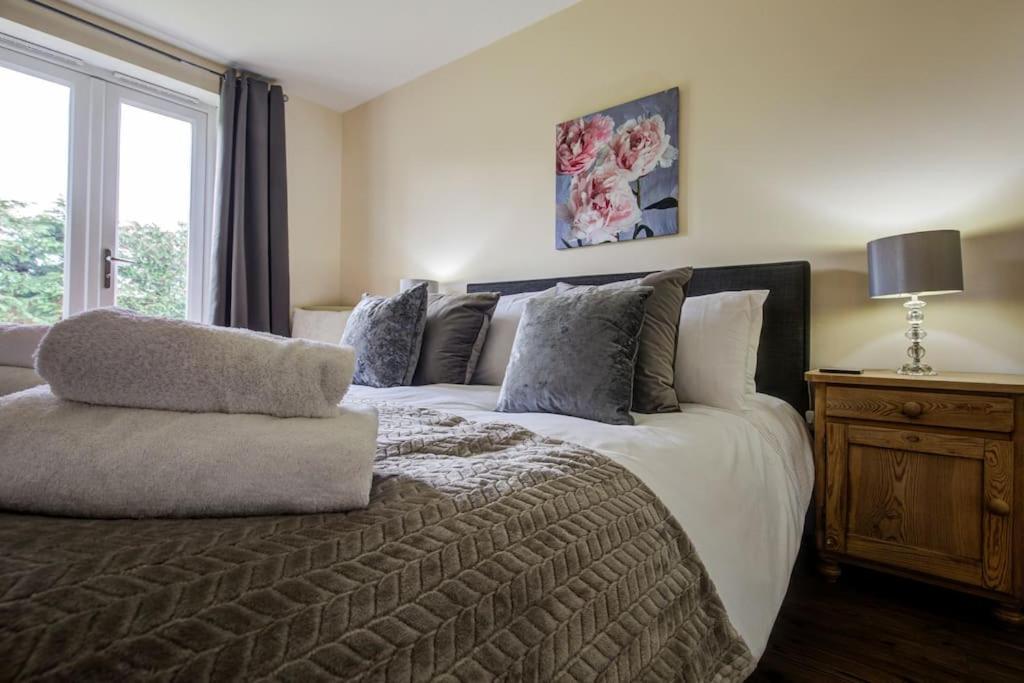 Ingledale Apartment, Ingleton, Yorkshire Dales National Park, Famous Three Peaks, Near The Lake District, Pets Are Welcome Ingleton  Buitenkant foto