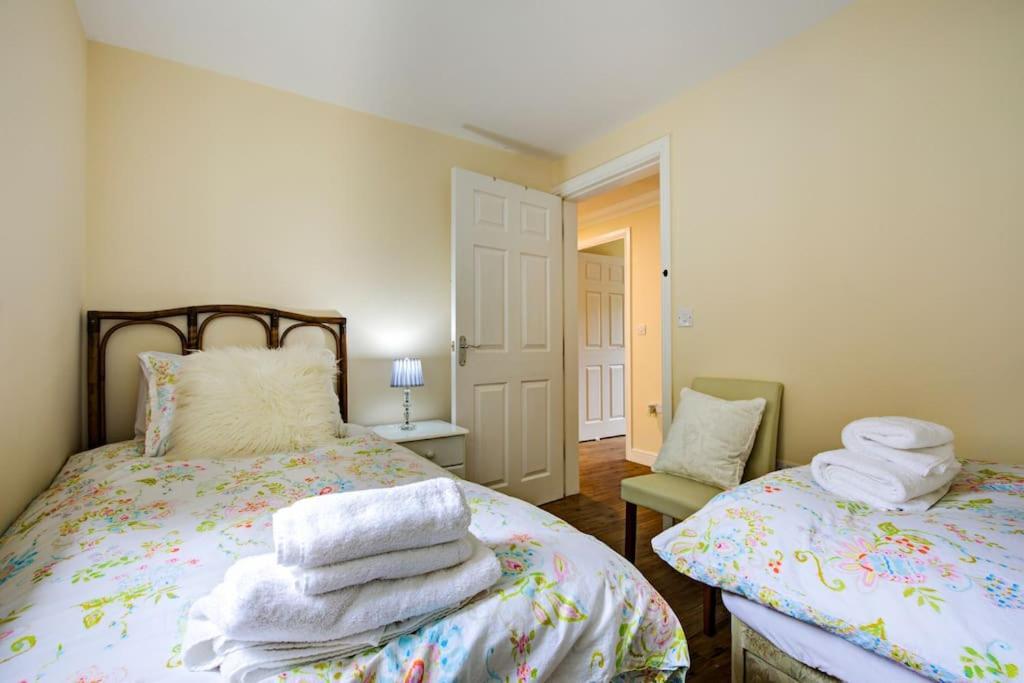 Ingledale Apartment, Ingleton, Yorkshire Dales National Park, Famous Three Peaks, Near The Lake District, Pets Are Welcome Ingleton  Buitenkant foto