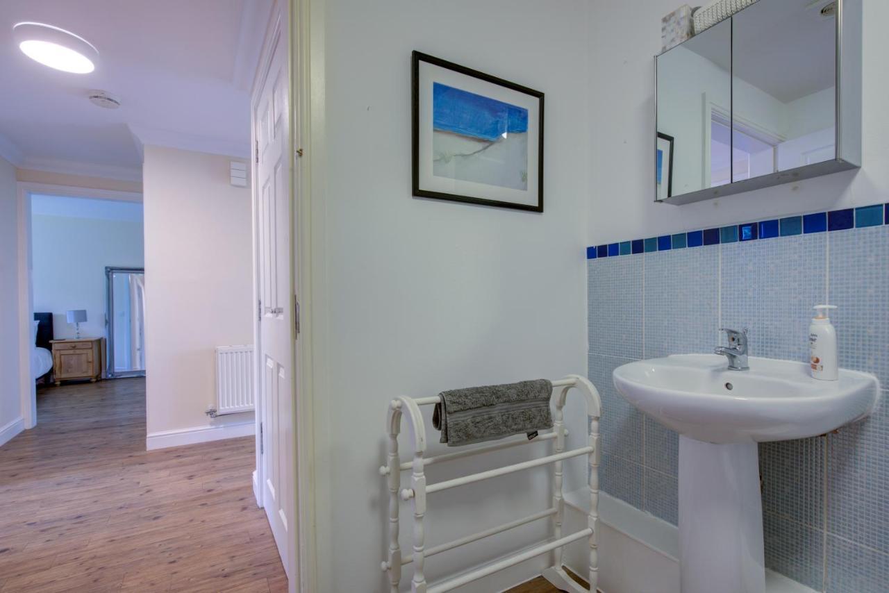 Ingledale Apartment, Ingleton, Yorkshire Dales National Park, Famous Three Peaks, Near The Lake District, Pets Are Welcome Ingleton  Buitenkant foto