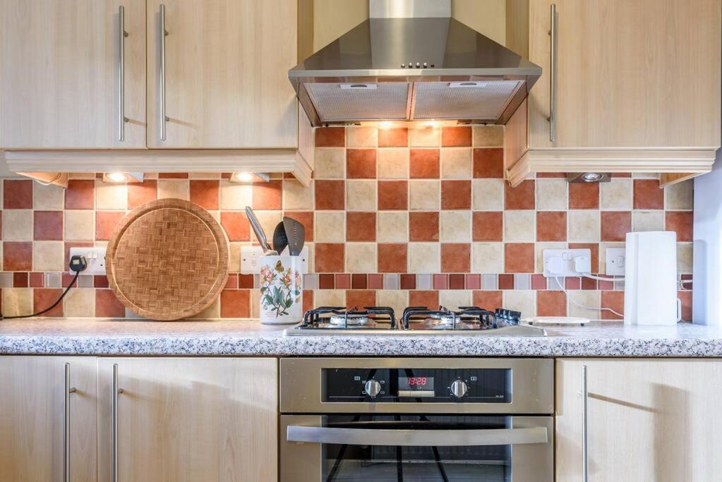 Ingledale Apartment, Ingleton, Yorkshire Dales National Park, Famous Three Peaks, Near The Lake District, Pets Are Welcome Ingleton  Buitenkant foto